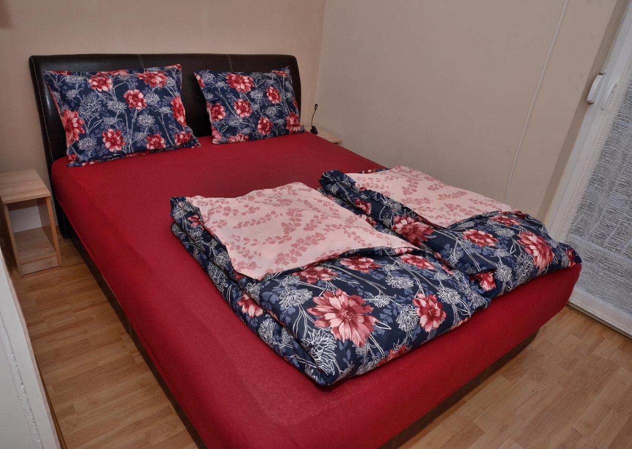 Apartman Ana Bečej Exteriör bild